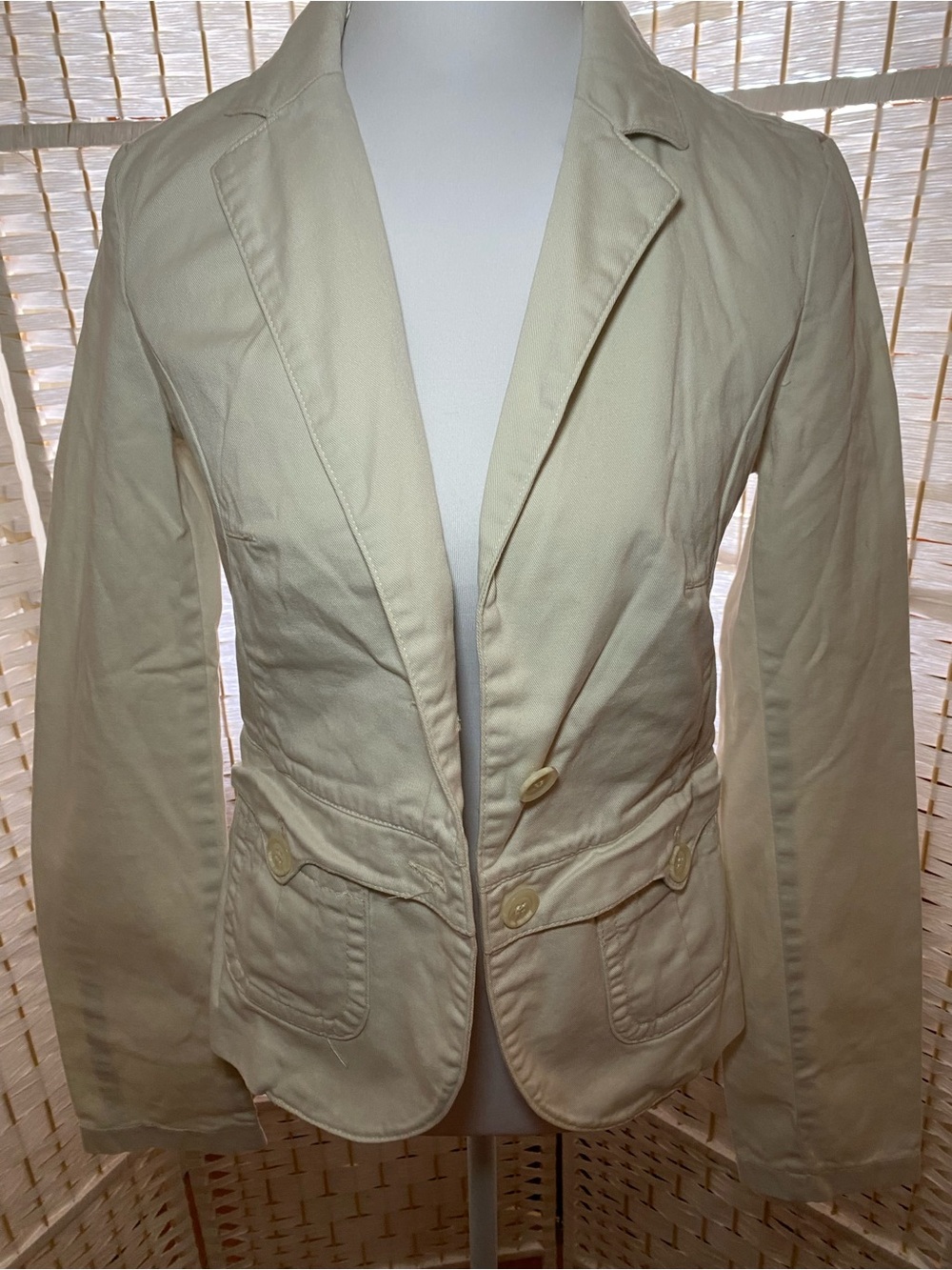Woman’s Tailored Cotton Blazer Jacket in cream by Sisley size 40 EU